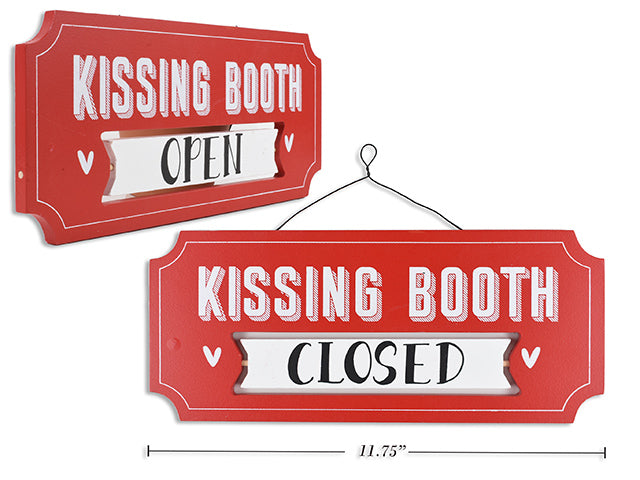 Valentines Wooden Kissing Booth Plaque With Metal Handle